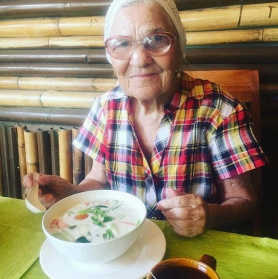 90χρονη γιαγιά: Ταξίδευε μόνη της σε όλο τον κόσμο και μοιράζονταν τα πάντα στο Instagram