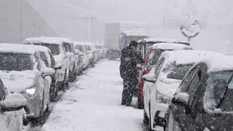 «Παρκάρισμα και διαμονή με μόλις 2,80 ευρώ»: Αττική Οδός – Χαμός στο twitter