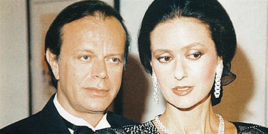 Άλλαξαν το επίθετό τους για να κάνουν καριέρα: 10 πραγματικά ονόματα διάσημων Ελλήνων που δεν γνωρίζαμε μέχρι σήμερα