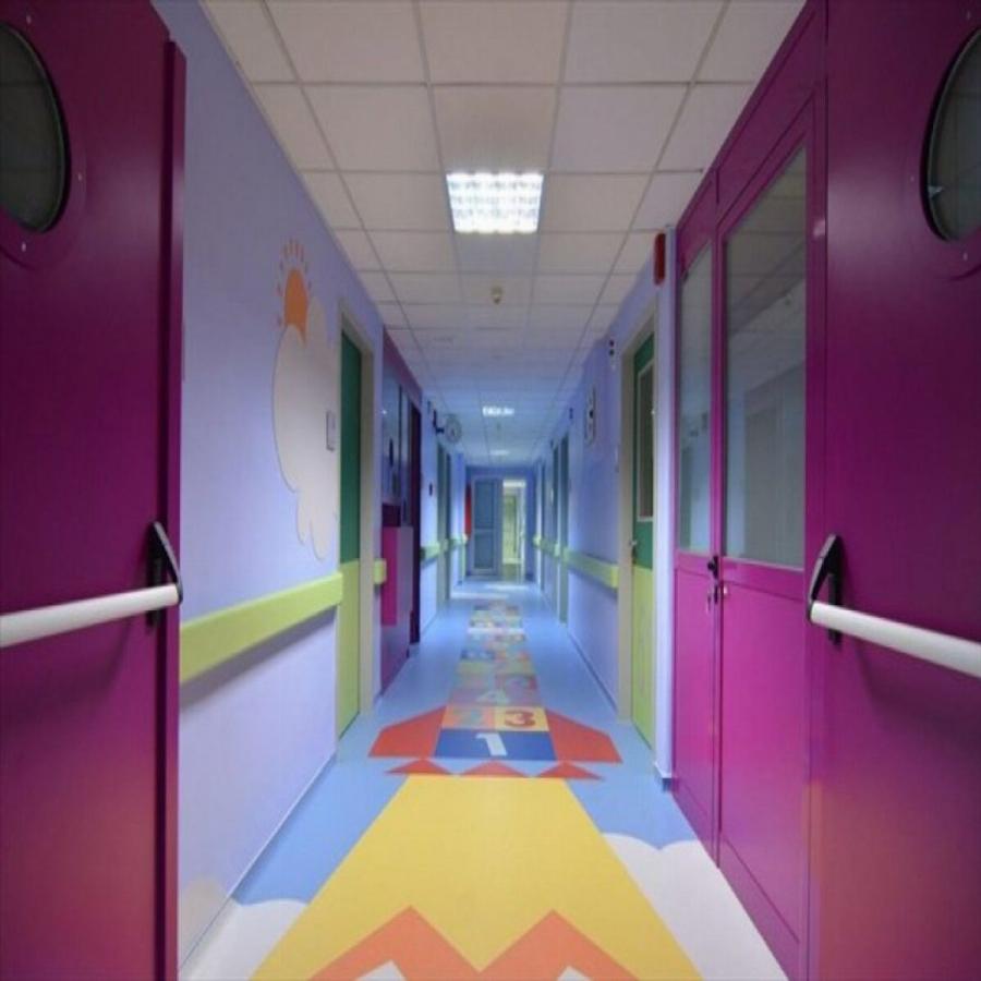 Βαρύ πένθος στο Παίδων: Το παιδί ήταν νεκρό ώρα – Μαμά και γιαγιά το είχαν κάνει μπάνιο με καυτό νερό κι έπαθε σοβαρά εγκαύματα