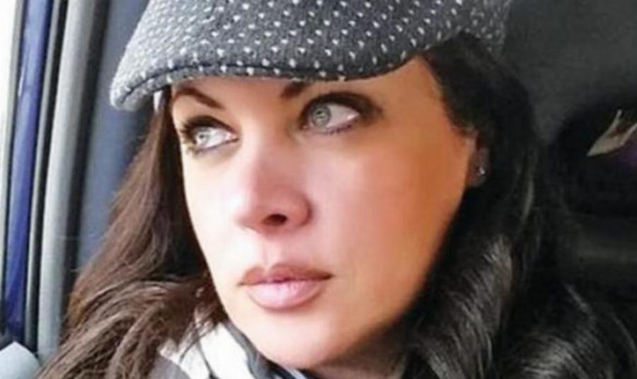 Ελληνίδες διάσημες: Ποιες είναι οι γυναίκες που άφησαν τη δοξασμένη καριέρα τους, για να μεγαλώσουν τα παιδιά τους