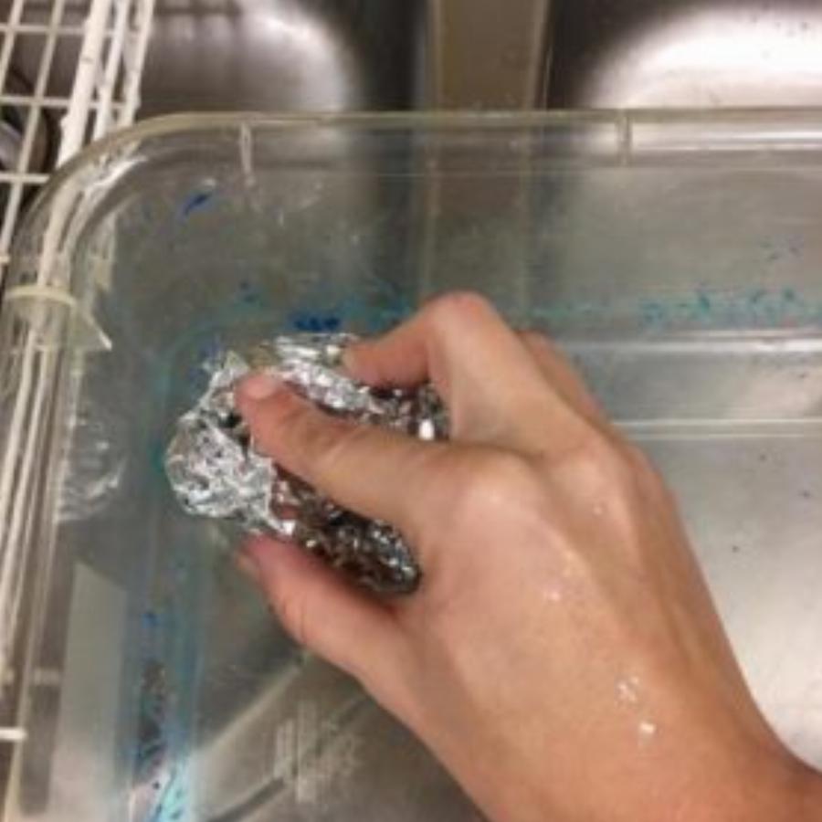 Εύκολο καθάρισμα: 15 έξυπνα κόλπα που χρησιμοποιούν οι επαγγελματίες και το κάνουν “παιχνιδάκι”