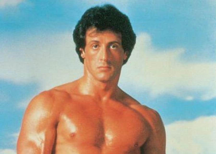 Σιλβέστερ Σταλόνε: Τα δύσκολα και φτωχικά παιδικά χρόνια, το παραμορφωμένο πρόσωπο και οι τραμπουκισμοί στο σχολείο