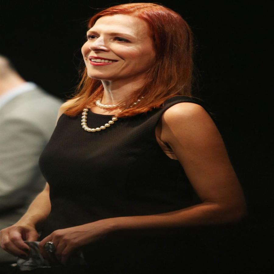 Ράνια Σχίζα: Η “σενιόρα Σούλα” στις Σαββατογεννημένες, η φιλία με τον Καπουτζίδη και η απόσυρση από τη τηλεόραση