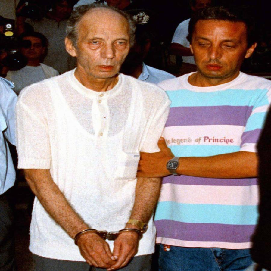 Άκης Πάνου: Η στρατιωτική πειθαρχία, η παθολογική αγάπη στην κόρη του, η δολοφονία του συντρόφου της, η ισόβια καταδίκη και ο θάνατος