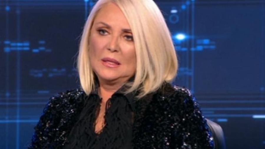 «Πήγα κι άντεξα 2 ημέρες. Όλο περιαυτολογούσε»: Τα καρφιά του Νίκου Μουρατίδη για τη Ρούλα Κορομηλά