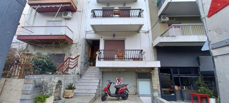 Χαροπαλεύει η γυναίκα του: Αυτός είναι ο 46χρονος της Αργυρούπολης που χτύπησε την σύντροφό του