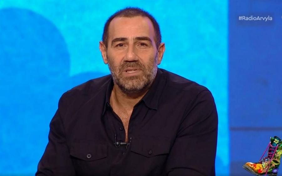 Για πρώτη φορά στη δημοσιότητα: Το πραγματικό όνομα του Αντώνη Κανάκη πριν γίνει γνωστός