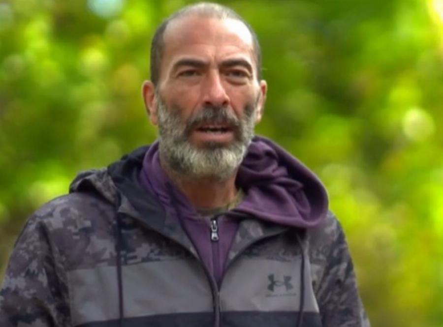 Σε άθλια κατάσταση ο Βαλάντης στο δωμάτιο του ξενοδοχείου – Τι ζήτησε από τους δικούς του ανθρώπους