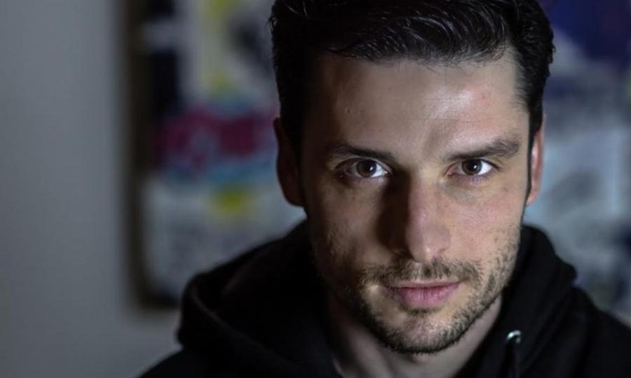 Σπύρος Χατζηαγγελάκης: Ζητάει δημόσια συγνώμη για το τηλεφώνημα για βόμβα στο θέατρο