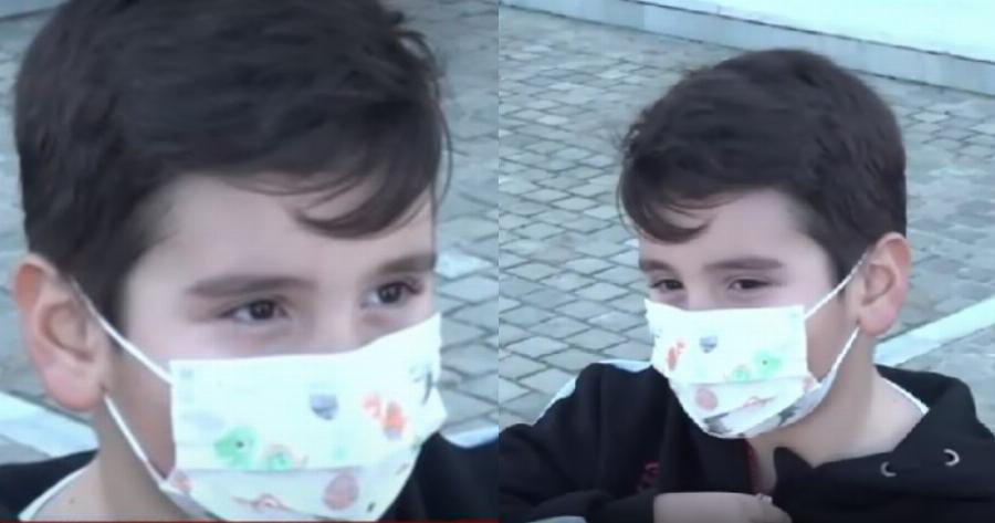 «Γιατί έχω ωραία δασκάλα»: Η απάντηση πιτσιρικά “γύπα”  για το λόγο που θέλει να επιστρέψει σχολείο