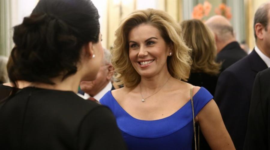 Ευγενία Μανωλίδου: Το κόψιμο της βασιλόπιτας μαζί με τα παιδιά της και η πιο περίεργη ευχή