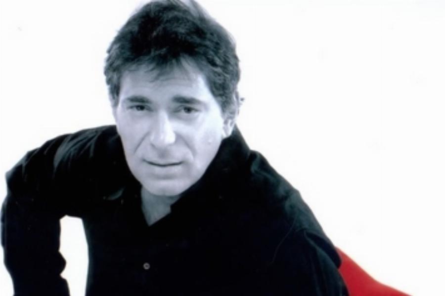 Άγγελος Διονυσίου: H μεγάλη απώλεια, η σχέση με την πρώην μητριά του και τα τρία παιδιά