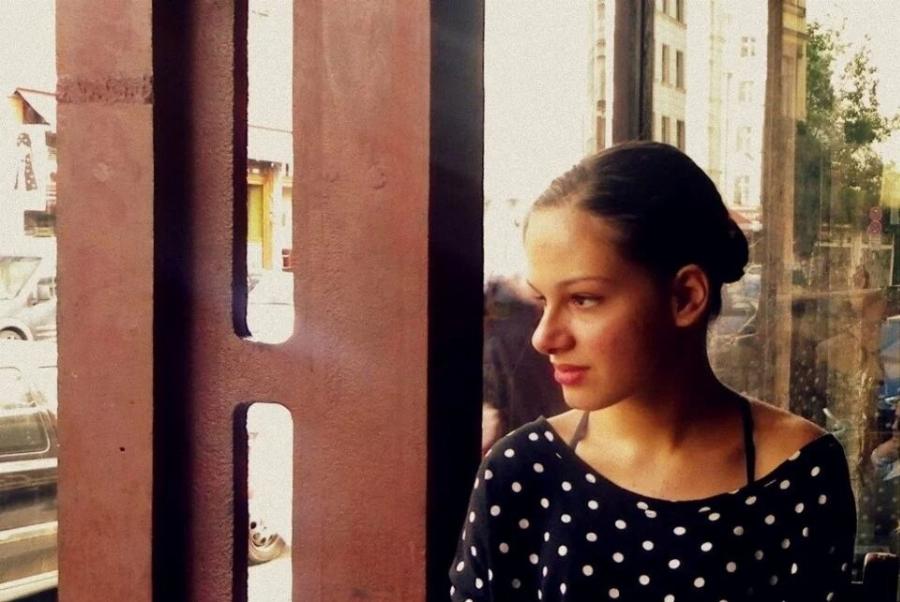 Η κόρη των Παπακωνσταντίνου και Ράντου έγινε 25 ετών – Πήρε το ταλέντο των γονιών της και ασχολείται με τις Καλές Τέχνες