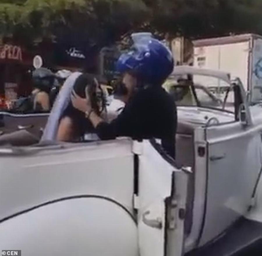 Ερωτευμένος άντρας σταματάει την πρώην του λίγο πριν το γάμο: Την παρακαλάει γονατιστός να μην παντρευτεί