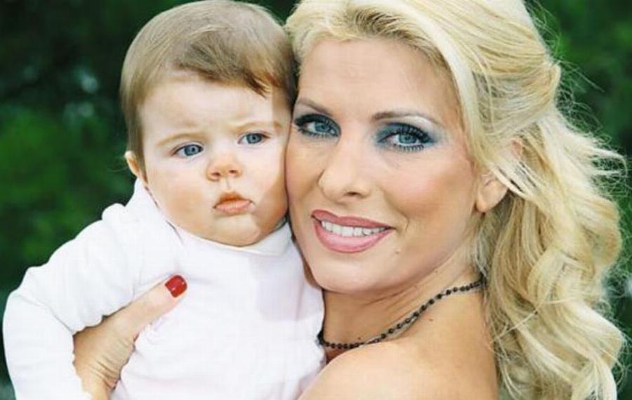 Βαλέρια Λάτσιου: Η κόρη της Ελένης Μενεγάκη μεγάλωσε, έγινε 14 ετών και είναι ίδια με τη μαμά της