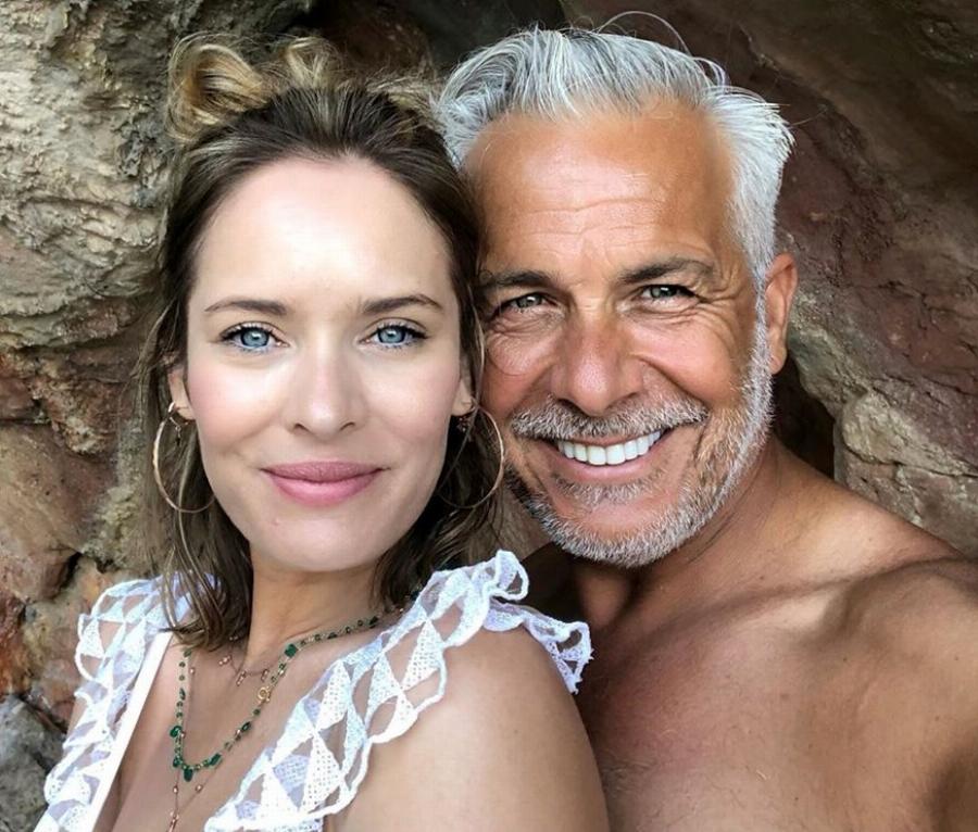 Χάρης Χριστόπουλος και Ανίτα Μπραντ: Εικόνες από το τρομερό σπίτι στους στο Γκάζι που το υπερπολυτελές εσωτερικό του μοιάζει με παλάτι