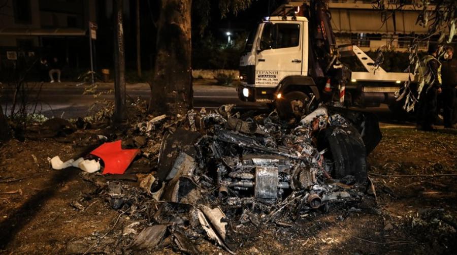 Τροχαίο με Ferrari στη Βούλα: O Stan απεγκλώβισε τη σύζυγο του Μονογυιού – Τι του ψιθύρισε