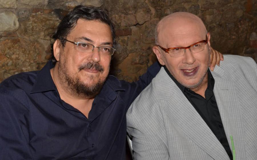 Λάκης Παπαδόπουλος: Ο γάμος του, η απόκτηση του γιου του, το κόκκινο σημάδι στα χείλη, ο  χλευασμός και η απώλεια της ακοής στον στρατό