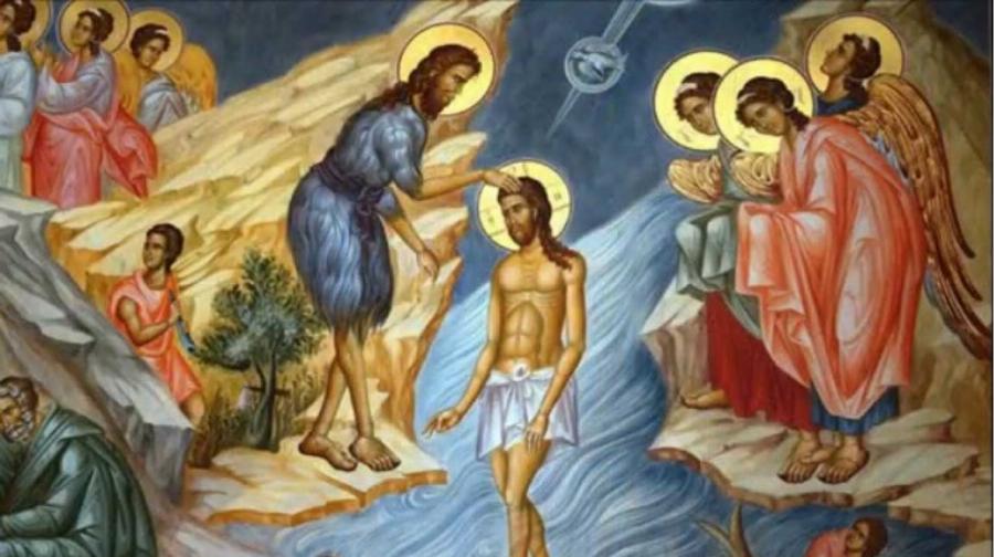 Γιατί βουτάμε στο νερό για να πιάσουμε το σταυρό τα Θεοφάνεια;