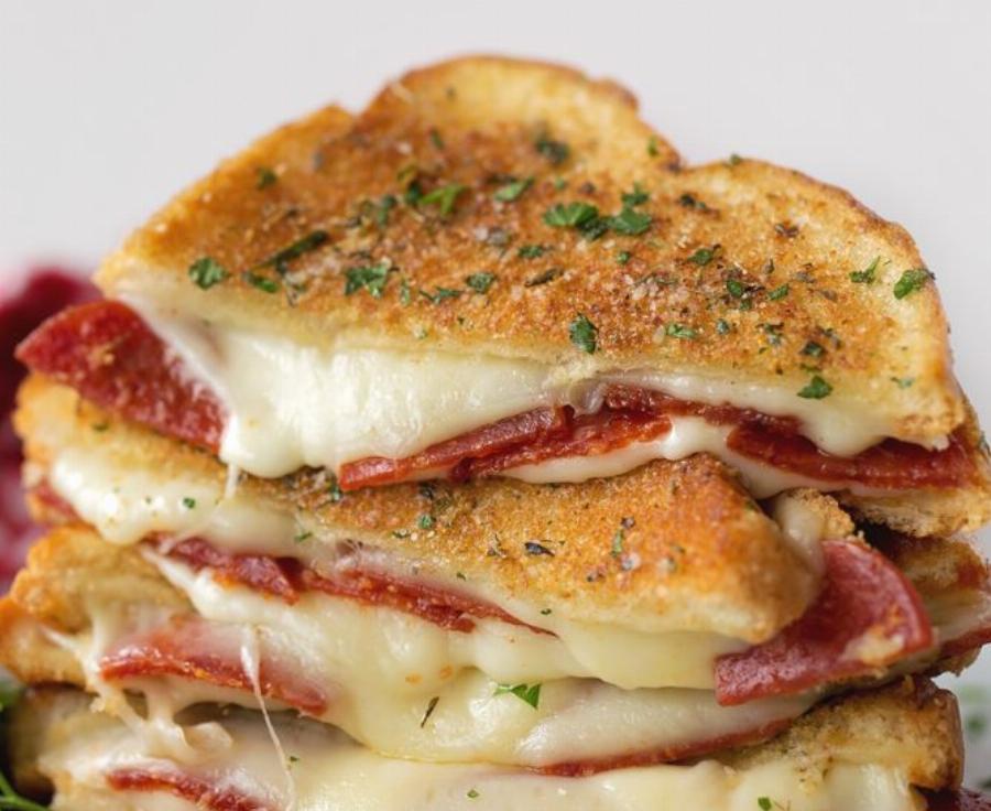 Τέλειο τοστ χωρίς τοστιέρα: 4 εναλλακτικοί τρόποι για να ψήσεις το τοστ, που δεν είχες φανταστεί ποτέ