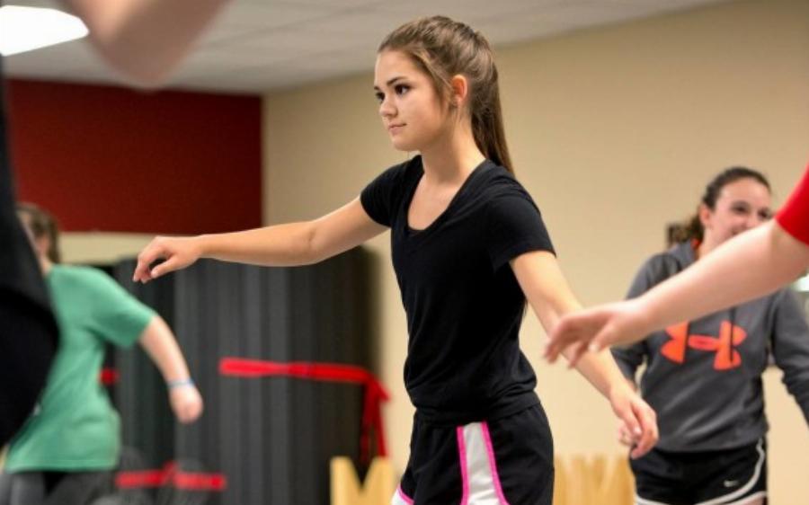 Μπαλαρίνα: Σε ηλικία 15 ετών έχασε το πόδι της από καρκίνο και σήμερα μπορεί και χορεύει ξανά