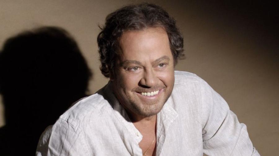 Γιάννης Πάριος: «Σύζυγος δεν είμαι καλός, αλλά καλός πατέρας δεν έπαψα να είμαι – Δεν έχω πολυτιμότερο πράγμα από τα παιδιά μου»