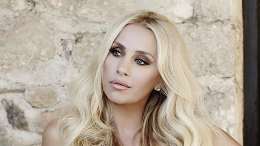 Οι διάσημες Ελληνίδες που μιλούν ανοιχτά για τις αποβολές τους – 16 διάσημες γυναίκες δίνουν κουράγιο από την εμπειρία τους