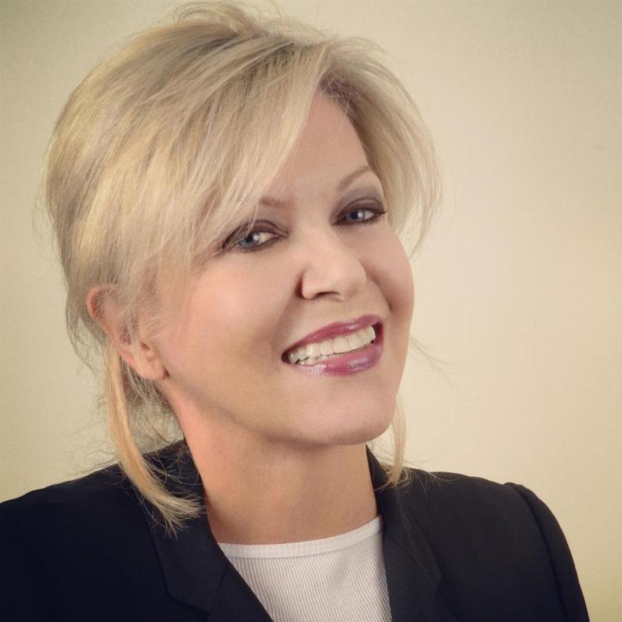 Σεμίνα Διγενή: Οι δυσκολίες στα παιδικά χρόνια, οι εξώσεις, το πρόβλημα υγείας και το όνειρο που έγινε πραγματικότητα