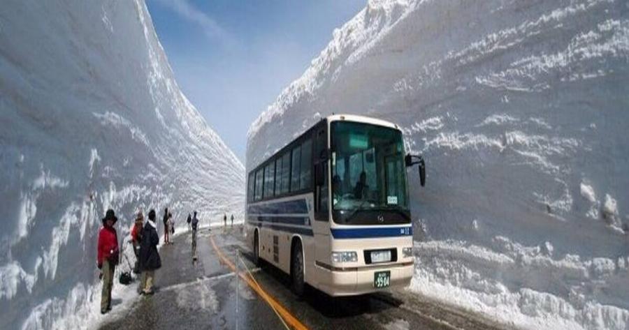 Ο «μαγικός» τρόπος που καθαρίζουν τα χιόνια στην Ιαπωνία μέσα σε λίγη ώρα