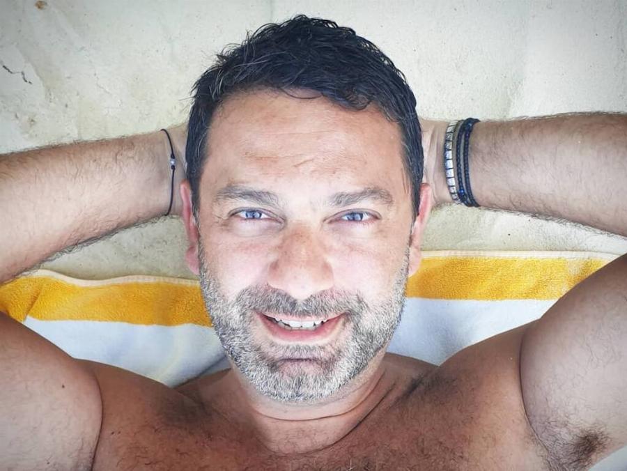 Μιχάλης Μαρίνος: Η συμμετοχή του στο “Παρά Πέντε”, η αποχώρηση από σίριαλ του Alpha, ο έρωτας στη ζωή του και η σχέση με τα χρήματα