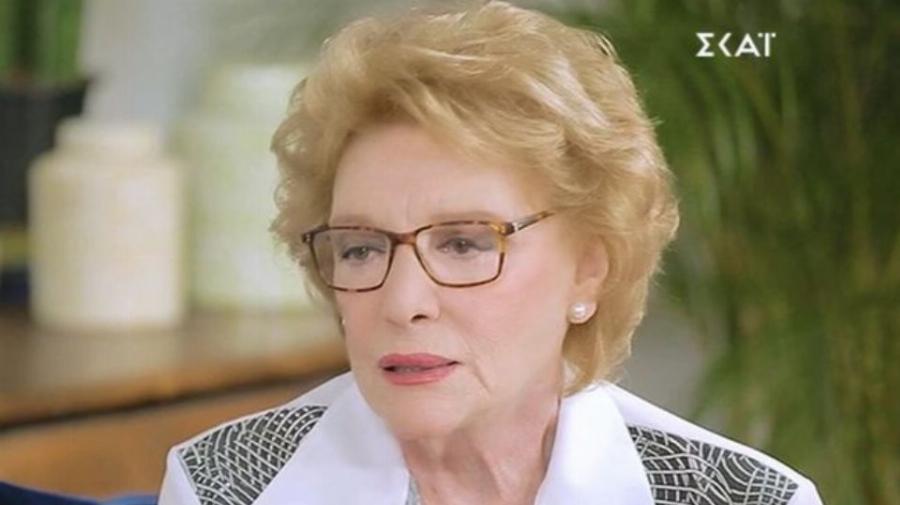 Μάρω Κοντού: «Σκοτώστε τους οδοντογιατρούς που κάνουν αυτά τα κατάλευκα δόντια σε όλη την τηλεόραση»