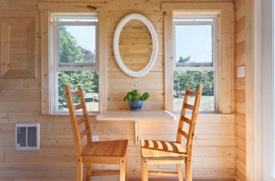 Είναι μόνο 15 τετραγωνικά, το πηγαίνεις όπου θες και το εσωτερικό του είναι τόσο βολικό σαν μεζονέτα