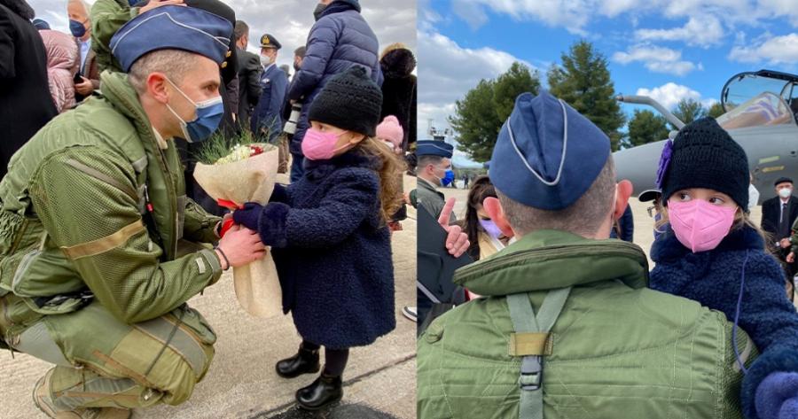 «Ο μπαμπάς μου είναι εκεί» – Η μικρούλα που έκλεψε καρδιές στην Τανάγρα στην άφιξη των Rafale