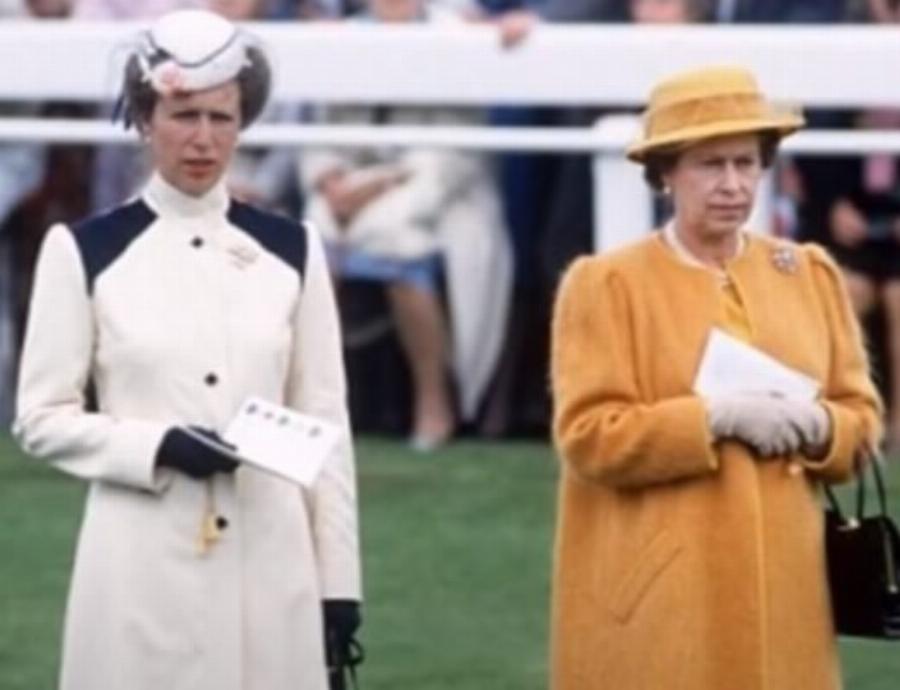 Πριγκίπισσα Άννα: Ποια είναι η “άγνωστη” κόρη της βασίλισσας Ελισάβετ που αποφεύγει τα φώτα της δημοσιότητας