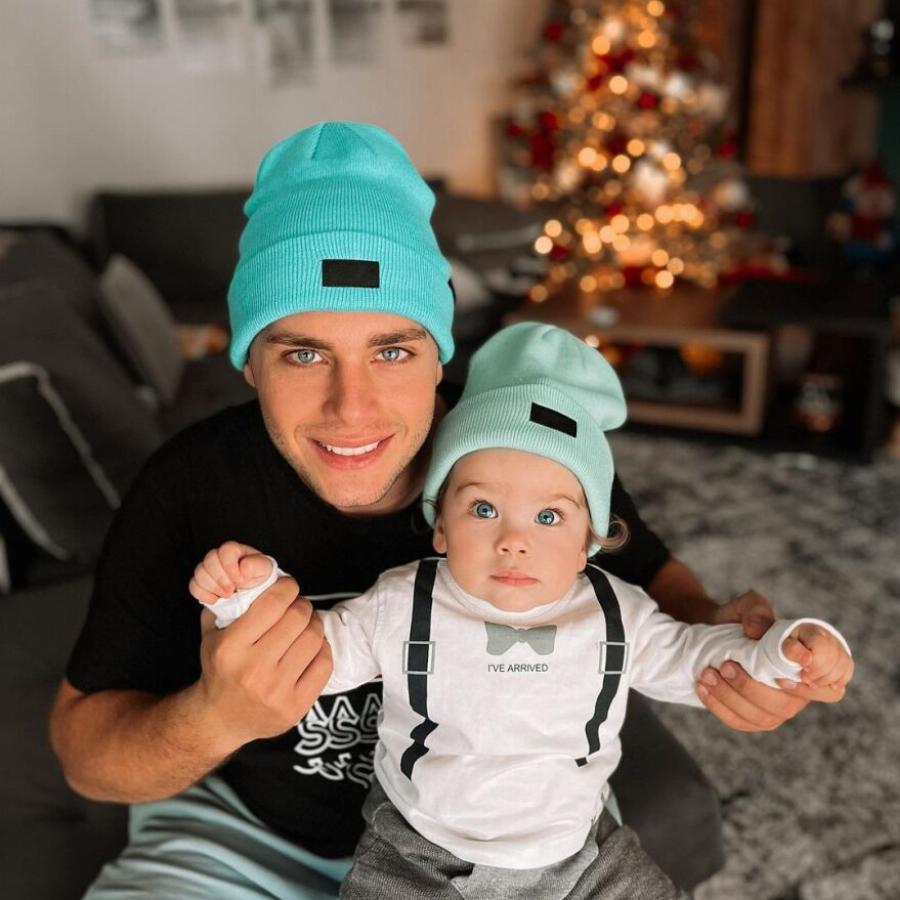 Ο Αλέξανδρος Κοψιάλης συστήνει για πρώτη φορά στο κοινό τον γιο του