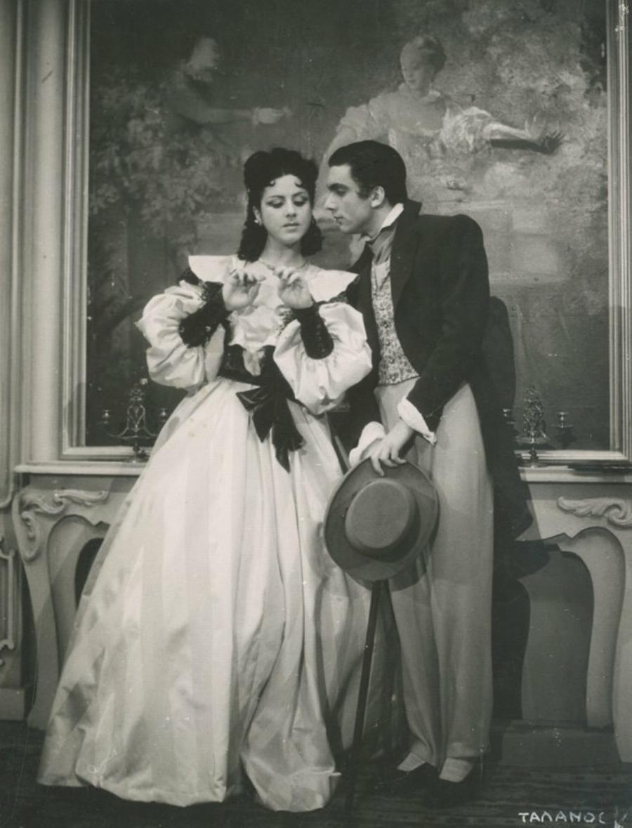 Μαίρη Αρώνη: Η θρυλική Πάστα Φλώρα του Ελληνικού κινηματογράφου που έχασε ξαφνικά σύζυγο και πατέρα