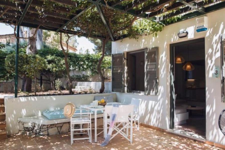 Μικροσκοπικό σπίτι στα Χανιά: Το εμβαδόν του αγγίζει τα 40 τ.μ. και διαθέτει υπερπολυτελείς εσωτερικούς χώρους