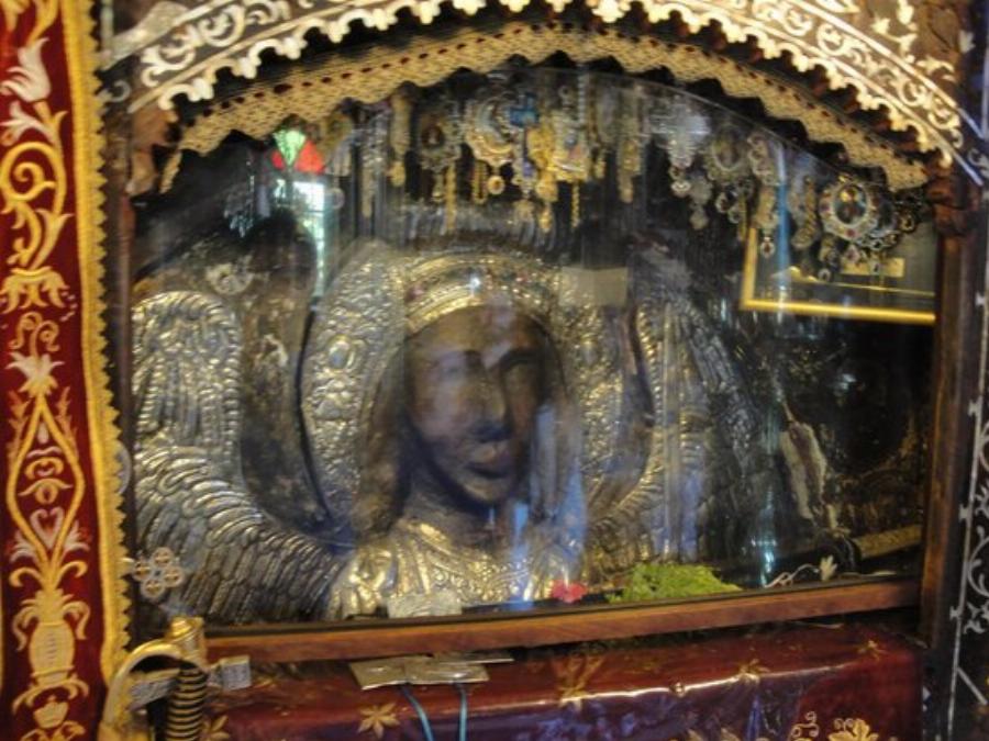 «Είχατε Άγιο, να ανάψετε μια λαμπάδα στον Ταξιάρχη»