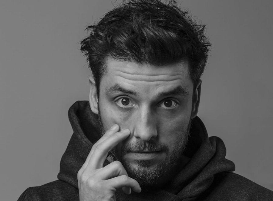 Σπύρος Χατζηαγγελάκης: Η αναγνώριση και η επιτυχία Μουρμούρα, τα λόγια για τη Μαρία Χάνου και οι αποκαλυπτικές φωτογραφίσεις