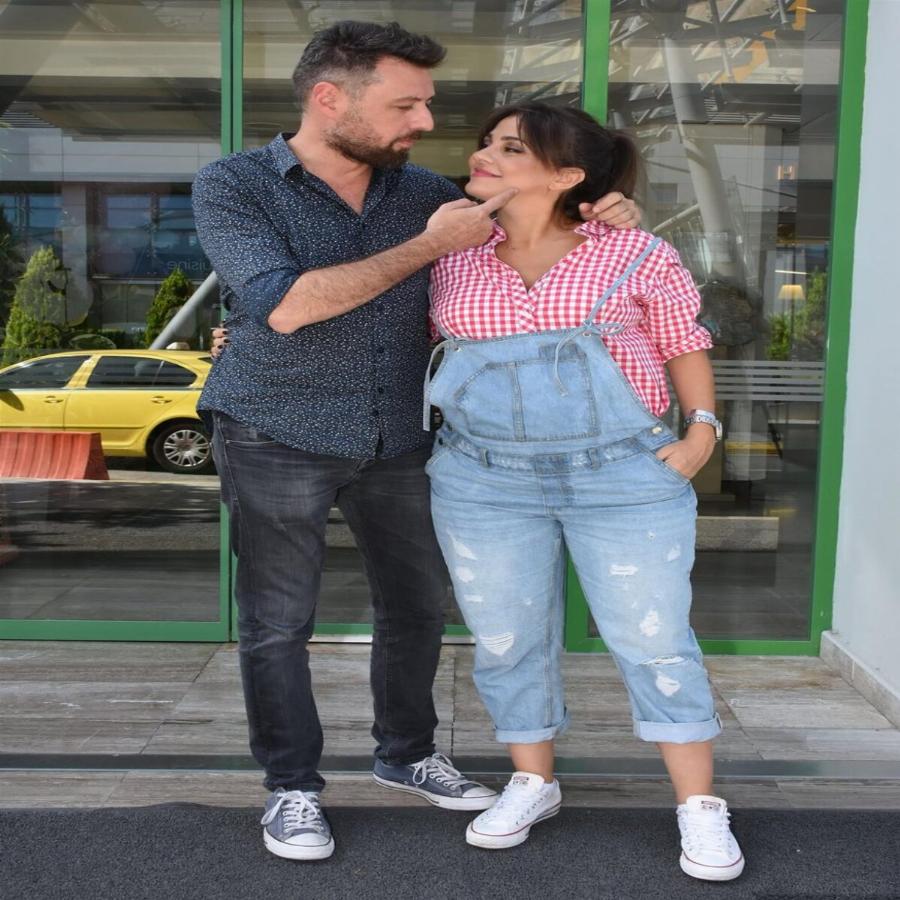 Αγγελική Δαλιάνη – Μάνος Παπαγιάννης: Η 12χρονη πανέμορφη κόρη που είναι «φτυστή» με τη μαμά και η μεγάλη ομοιότητα του γιου με τον μπαμπά