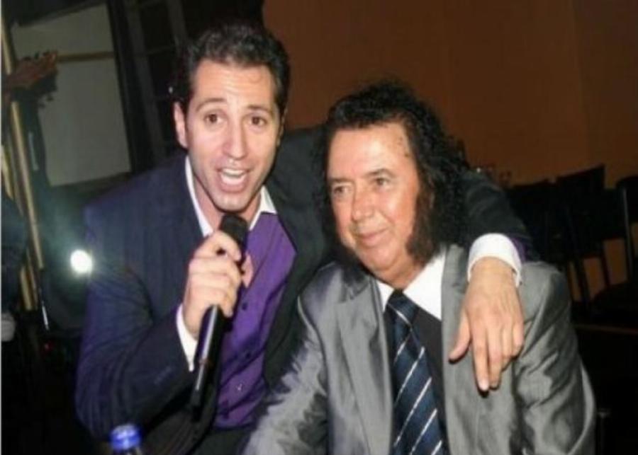 Δημήτρης Κόκοτας: Τα 14 χρόνια γάμου, η κόρη του Ριάνα, η σχέση με τον πατέρα του, η απόσυρση από τα καλλιτεχνικά και η νέα ενασχόληση