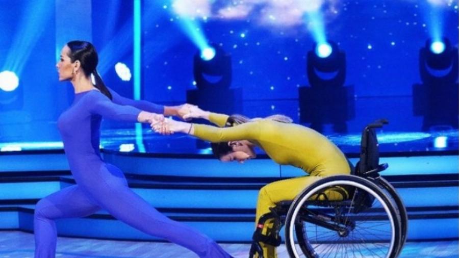 Εντυπωσίασε η παραολυμπιονίκης Αλεξάνδρα Σταματοπούλου με την εμφάνισή της στη σκηνή του DWTS
