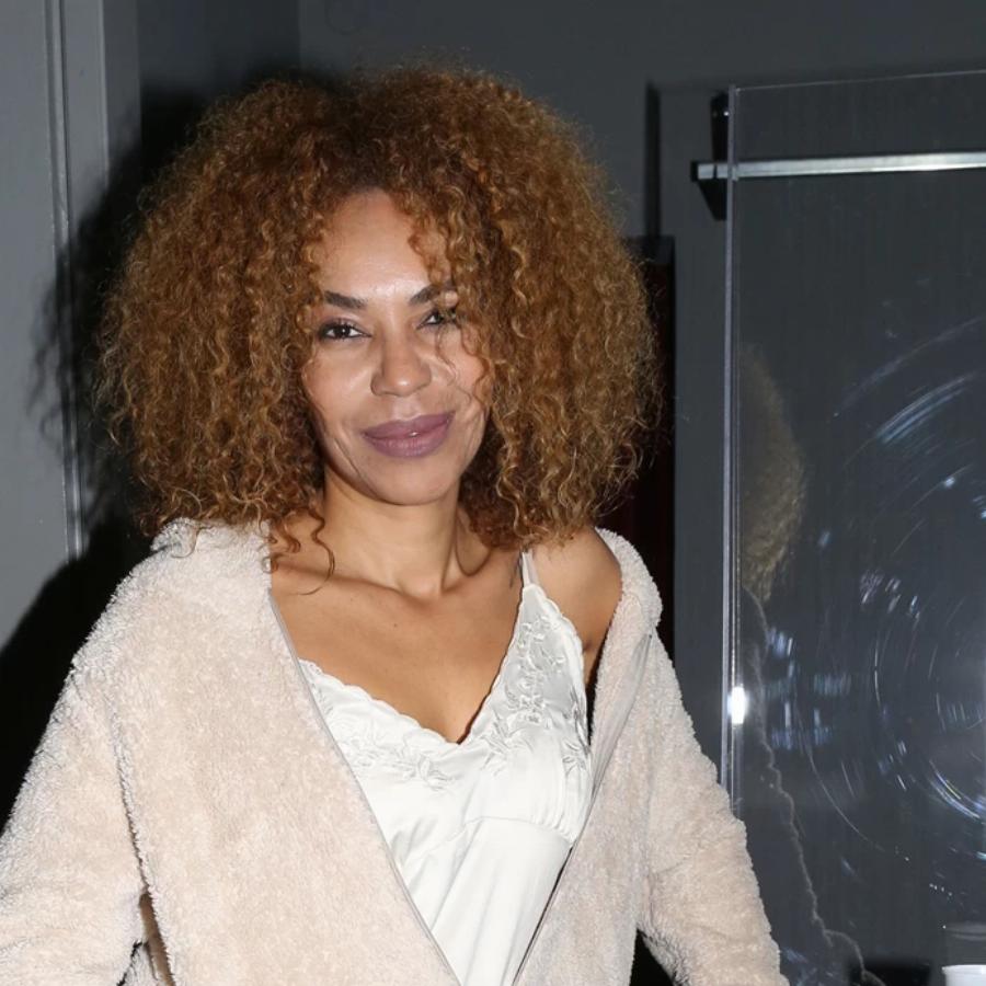 Νίκη Σερέτη: Η Δεβόρα του Ζάχου Δόγκανου, από το «Εκείνες και εγώ», έχει γίνει μία κομψή και άκρως γοητευτική γυναίκα