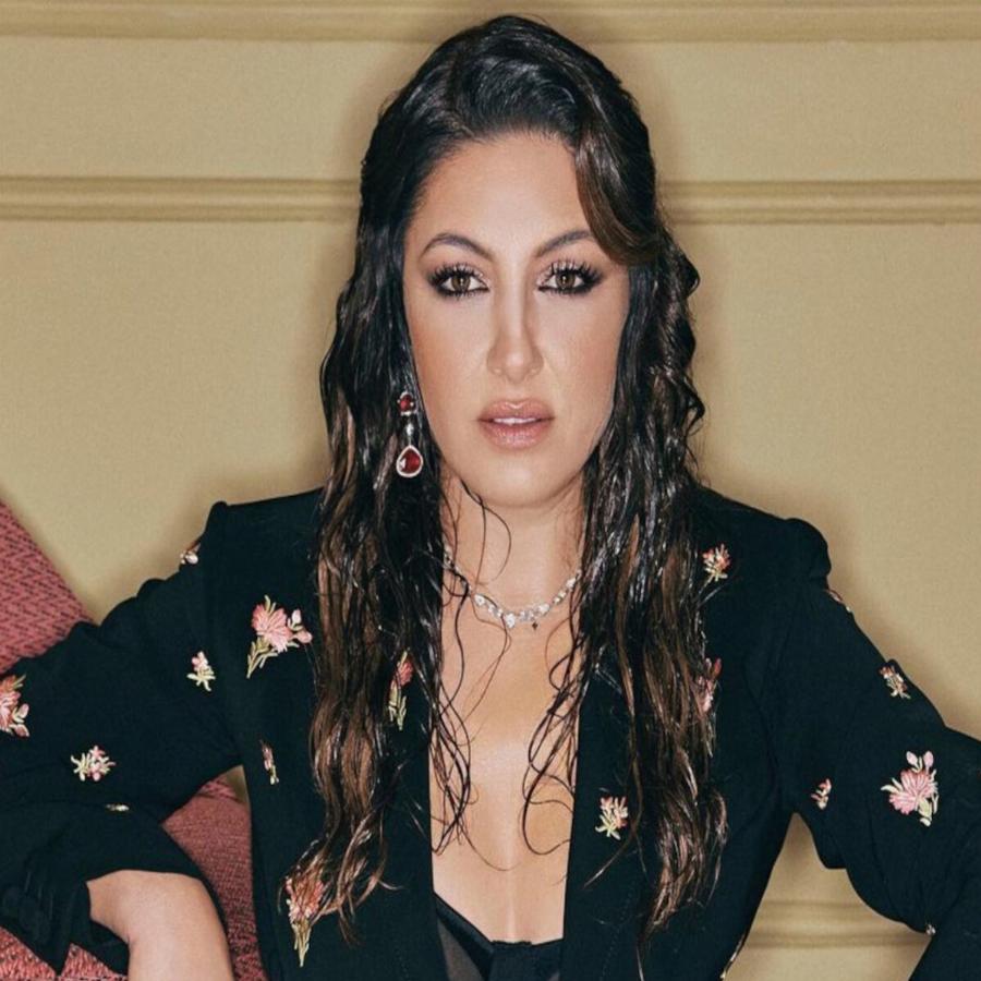 Έλενα Παπαρίζου: «Δεν ήμουν ποτέ του γάμου. Με τον Ανδρέα ένιωσα κάτι που δεν έχω ξανανιώσει»