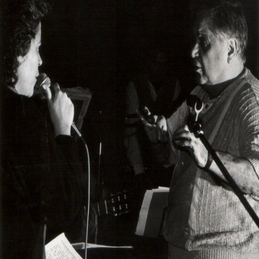 Δήμητρα Γαλάνη: Η μοναχική ζωή, η συνεργασία με μεγάλους συνθέτες και η γυμνή φωτογράφηση στο Playboy