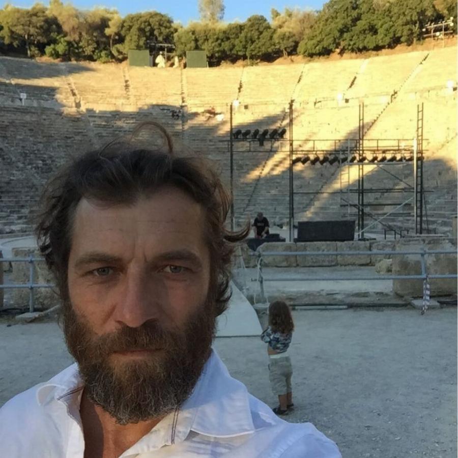 Γιάννης Στάνκογλου: Η μεγαλύτερη φοβία του, τα τρυφερά λόγια για τη σύζυγό του και τα οικογενειακά στιγμιότυπα