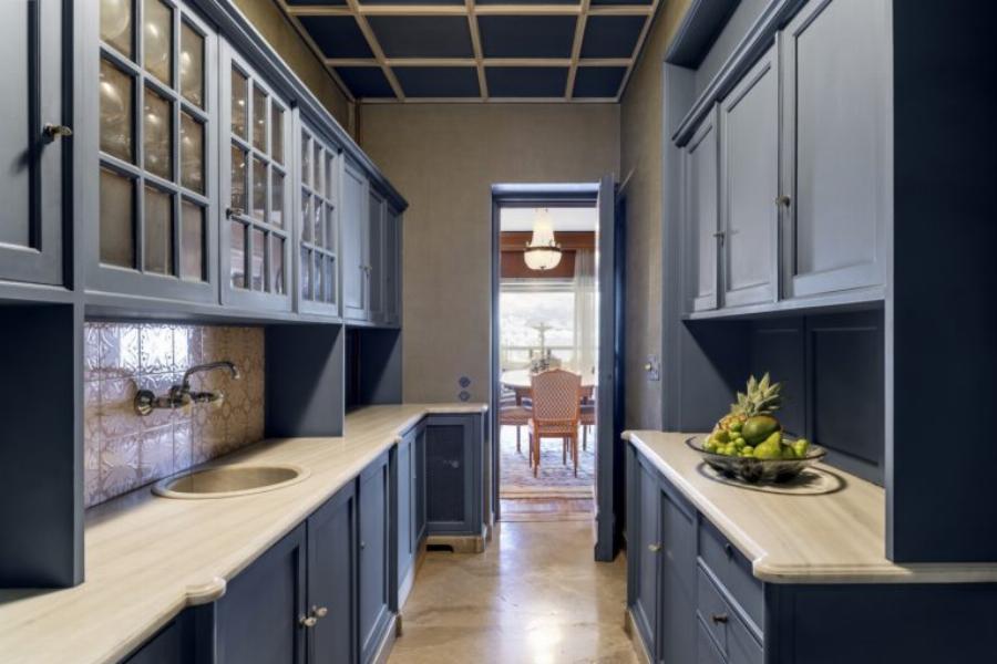 Κολωνάκι: Το υπερπολυτελές σπίτι των 3 εκατομμυρίων με θέα την Ακρόπολη που εσωτερικά είναι σαν παλάτι