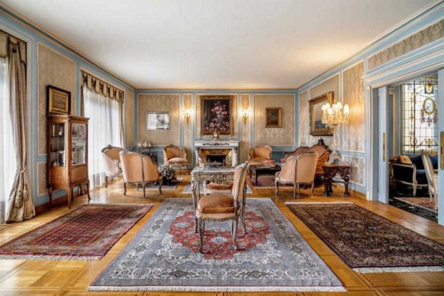 Κολωνάκι: Το υπερπολυτελές σπίτι των 3 εκατομμυρίων με θέα την Ακρόπολη που εσωτερικά είναι σαν παλάτι