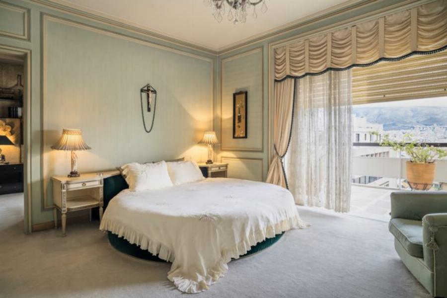 Κολωνάκι: Το υπερπολυτελές σπίτι των 3 εκατομμυρίων με θέα την Ακρόπολη που εσωτερικά είναι σαν παλάτι